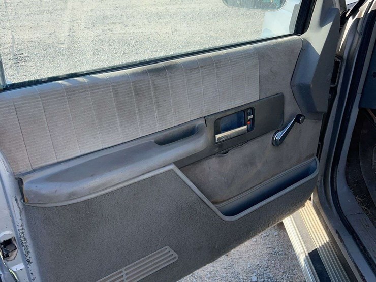 1990-chevrolet-2500-image-16