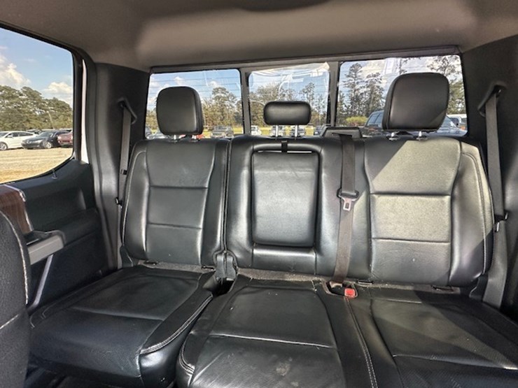 2017-ford-f150-lariat-image-45