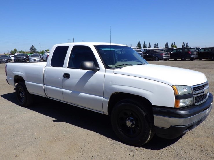 2007-chevrolet-1500-image-2