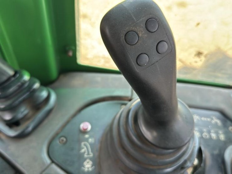 #411-•-2004-john-deere-548glll-skidder-image-17