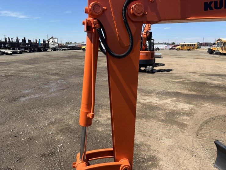kubota-kh030-image-14