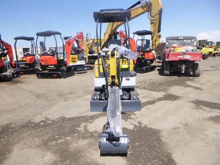 2025-sdlanch-sdle20-hydraulic-excavator-image-6