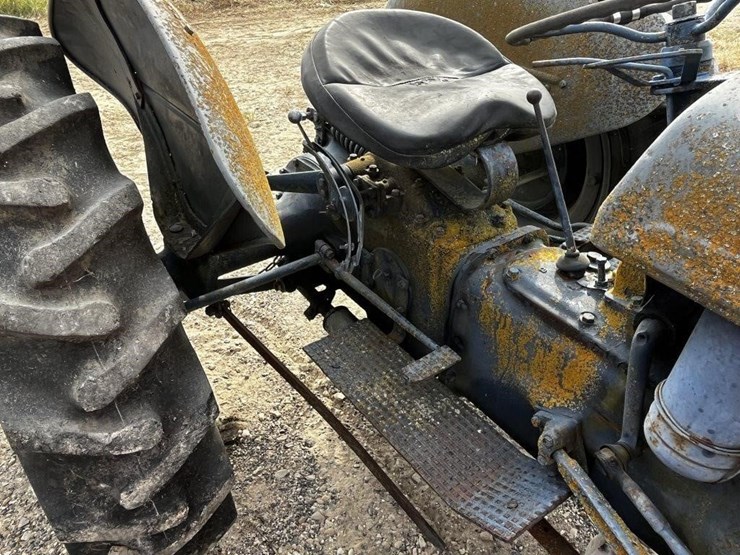 ford-tractor-image-7