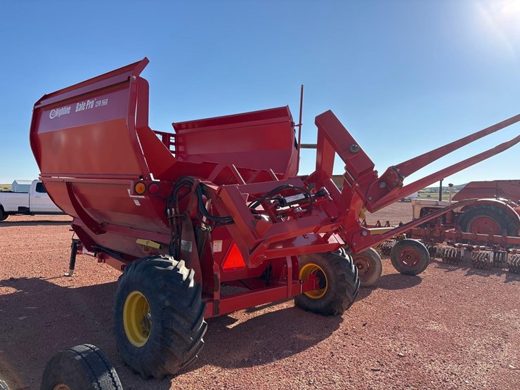 highline--cfr-960-bale-processor-image-7