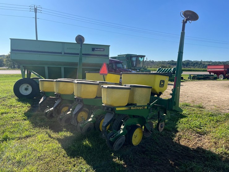 john-deere-7200-image-4