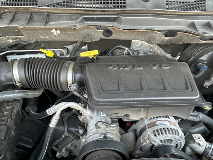 2011-dodge-ram-1500-image-57