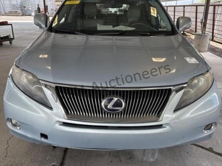 2010-lexus-rx-450h-hybrid-suv-image-3