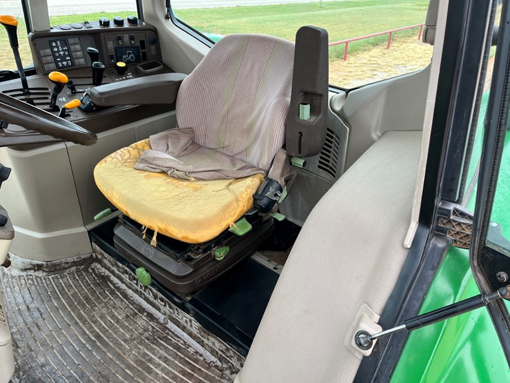 2003-john-deere-6420-image-12