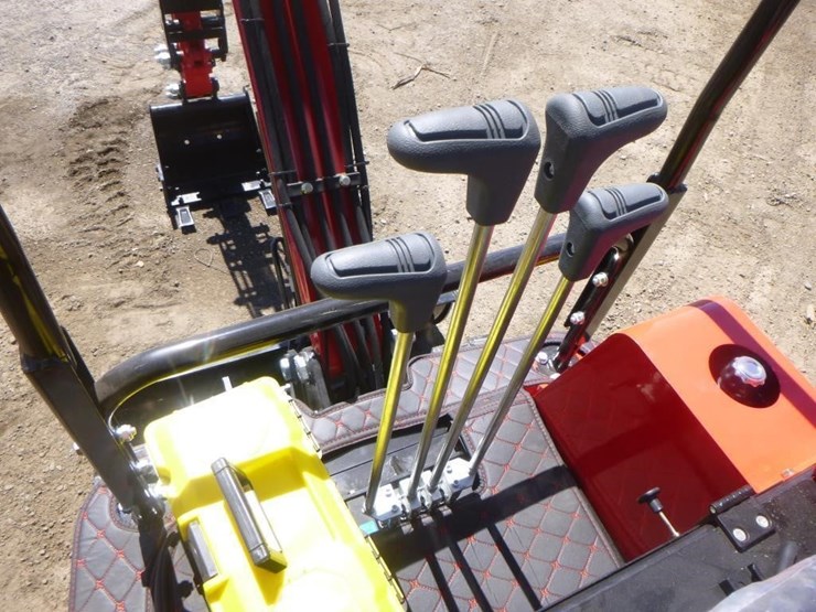 2025-vicsec-vc15-hydraulic-excavator-image-24