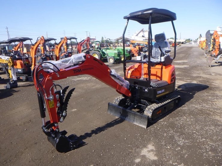 2025-tpm-20k-hydraulic-excavator-image-1