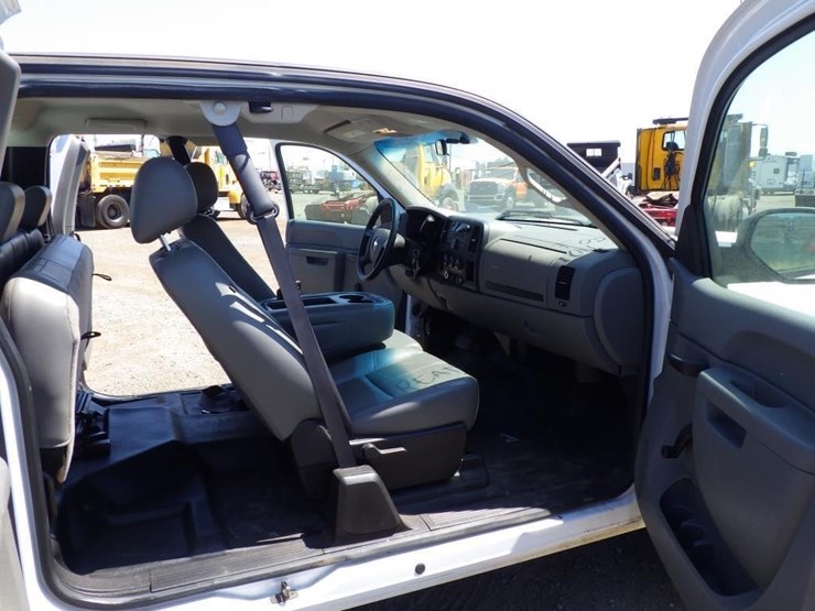 2013-chevrolet-1500-image-6