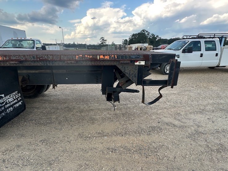2000-ford-f650-image-13