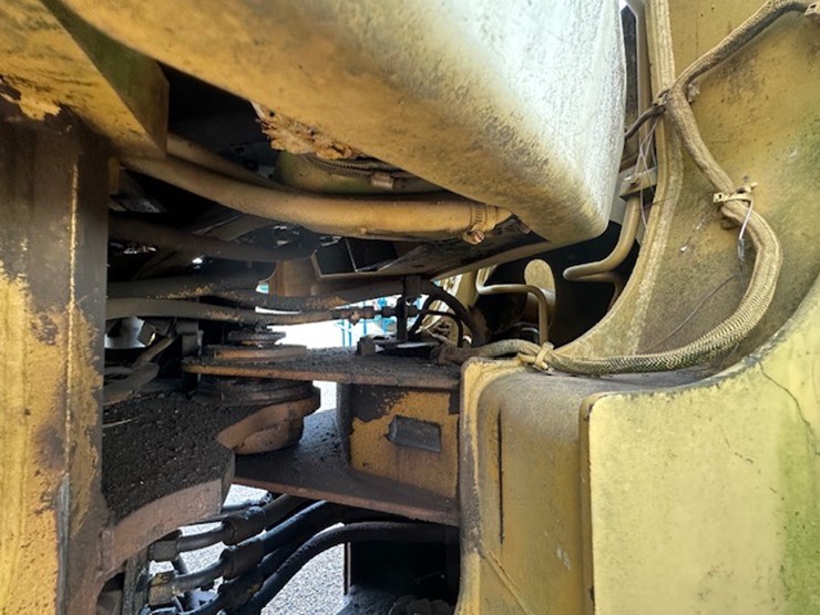 caterpillar-918f-image-34