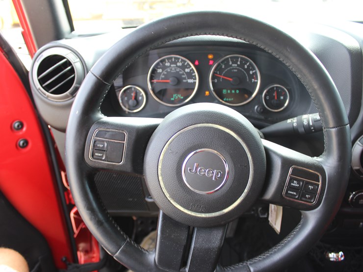 2015-jeep-wrangler-image-16