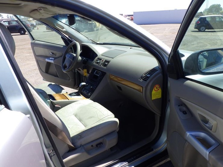 2004-volvo-xc90-image-6