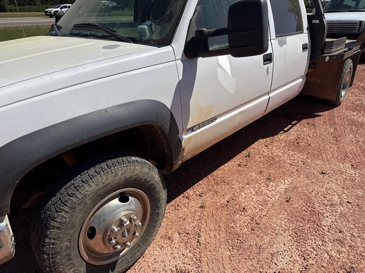 2000-chevy-3500-pickup-image-5