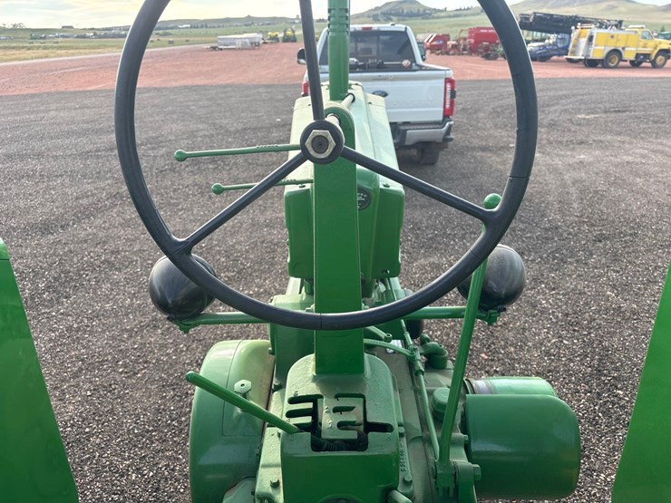 1949-john-deere-b-image-14