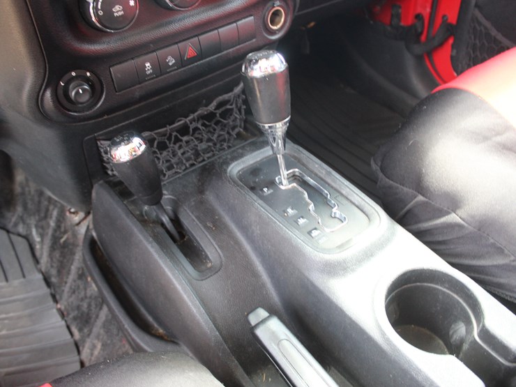 2015-jeep-wrangler-image-14