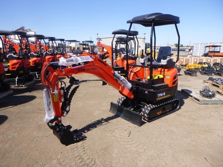 2025-tpm-16-hydraulic-excavator-image-1