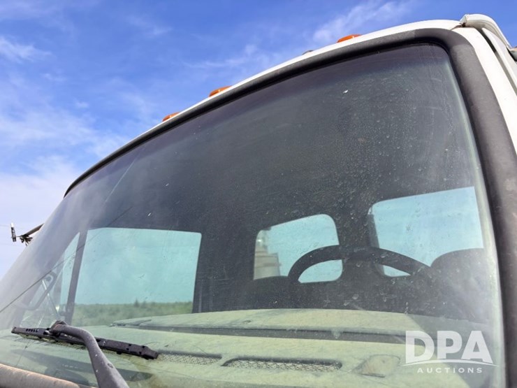 2006-sterling-day-cab-truck-(gp11332,-unit-18)-image-62