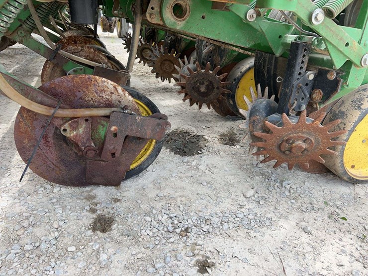 john-deere-7200-image-6