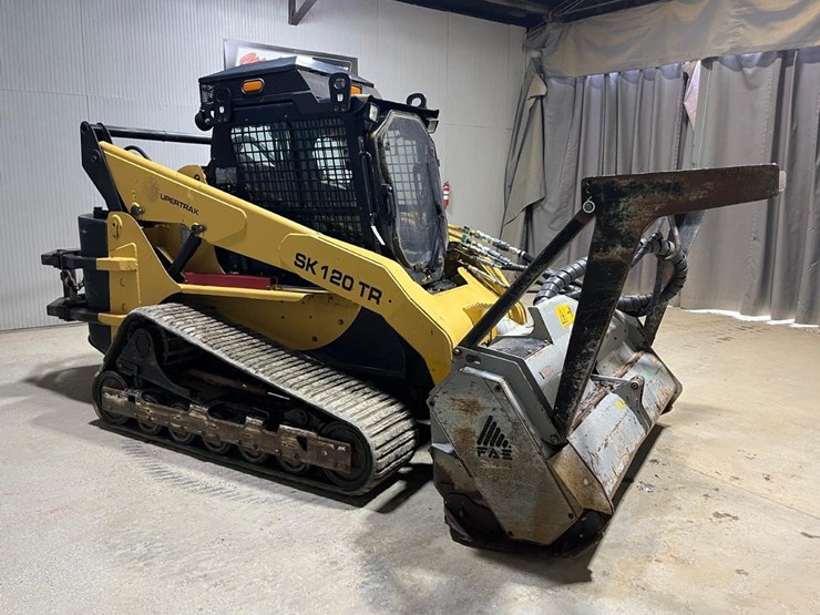 2005-supertrak-sk120tr-image-7
