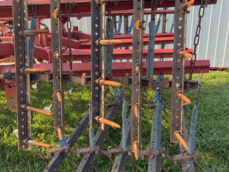 sunflower-6432-36ft-finishing-tool,-beater-bar,-5-bar-harrow,-used-this-spring-image-18