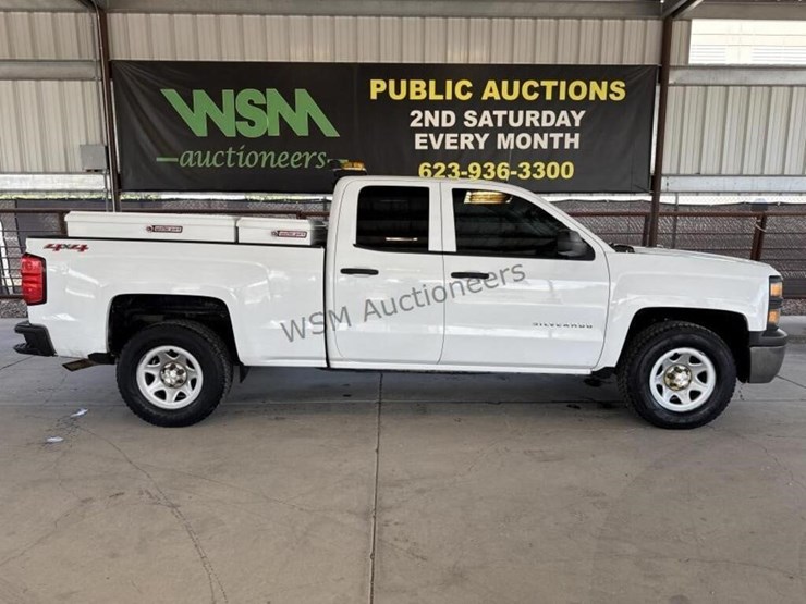 2015-chevrolet-silverado-1500-image-1