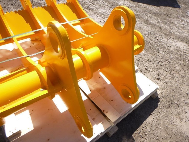 caterpillar-320-image-5