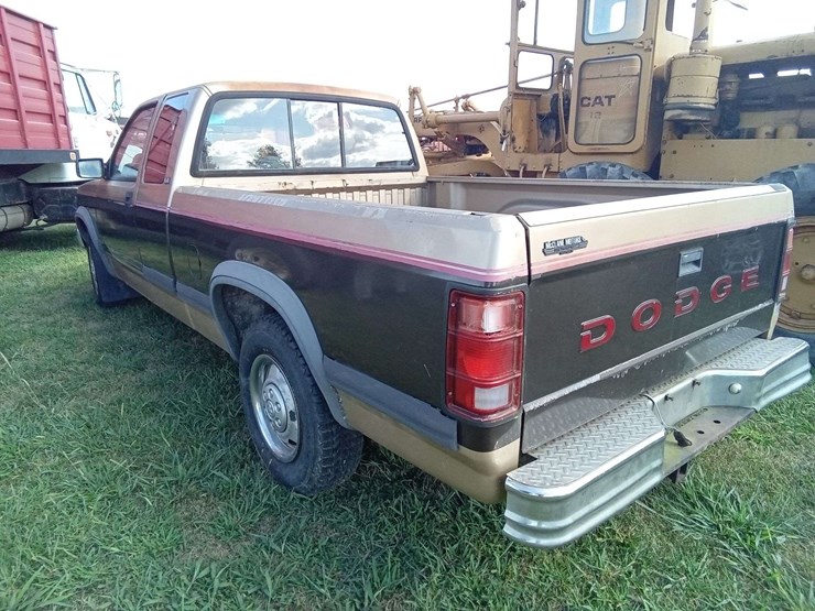 1991-dodge-dakota-image-7