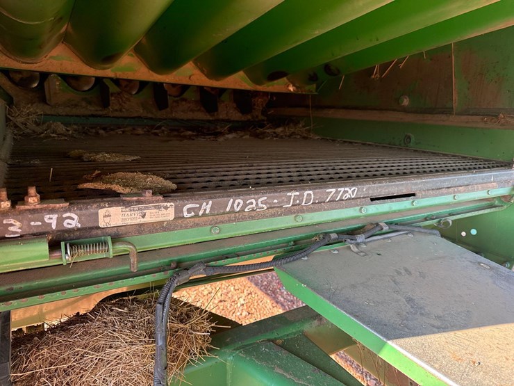 1981-john-deere-7720-image-11