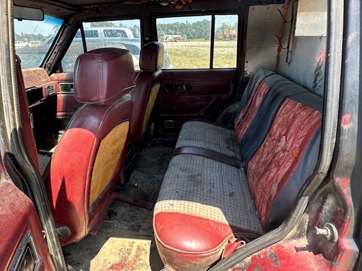 #22910-•-1984-jeep-image-23
