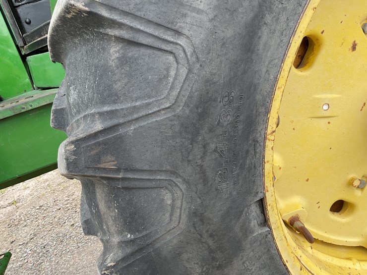 john-deere-4440-image-13