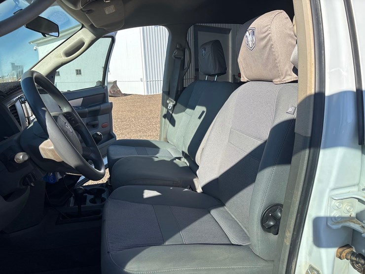 2009-dodge-ram-4500-image-29
