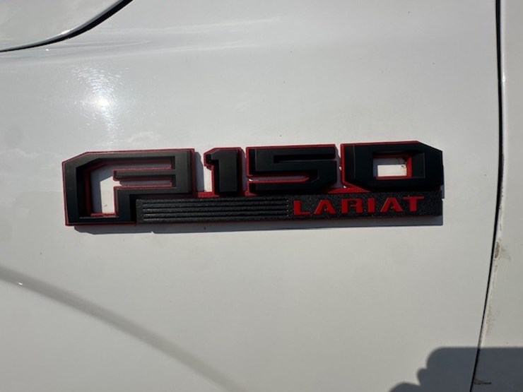 2017-ford-f150-lariat-image-16
