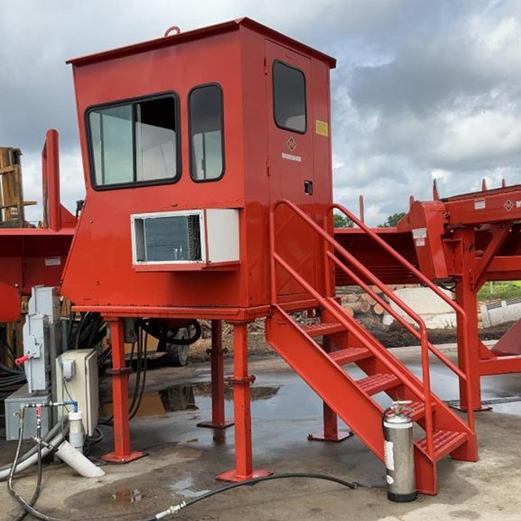 #201 • Morbark Operators Cab