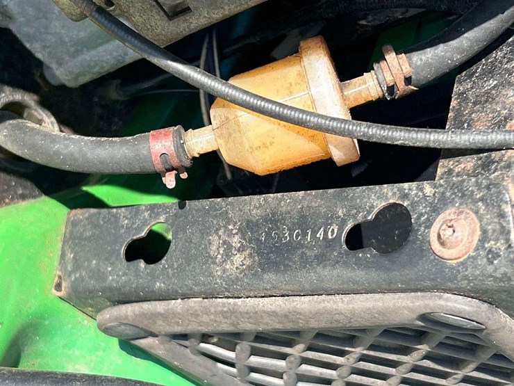 2010-john-deere-la105-image-5