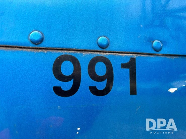 2002-peterbilt-379-image-24