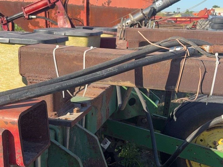 john-deere-7100-image-7
