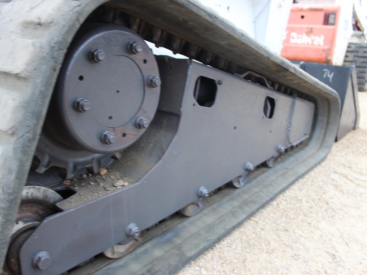 bobcat-t250-image-9