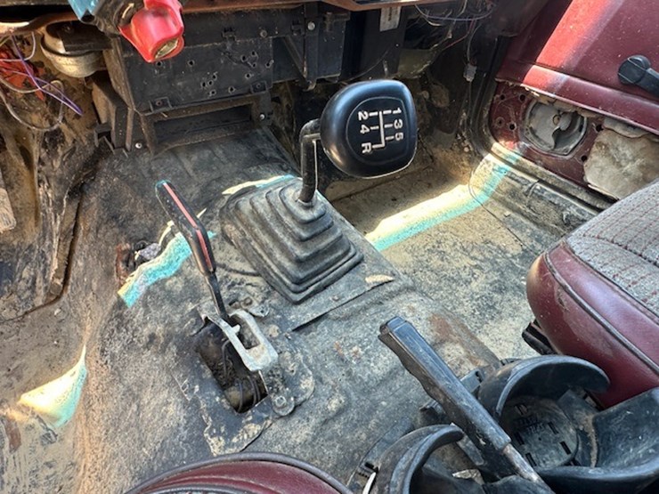 #22910-•-1984-jeep-image-46