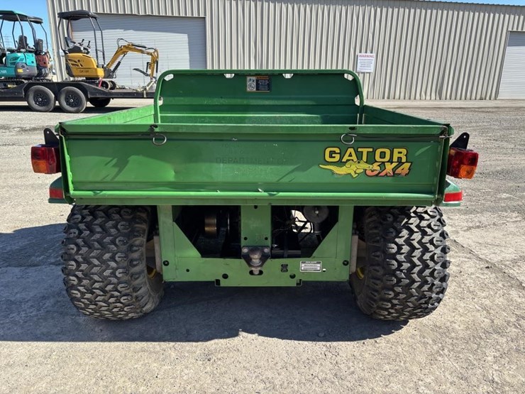 john-deere-gator-image-8