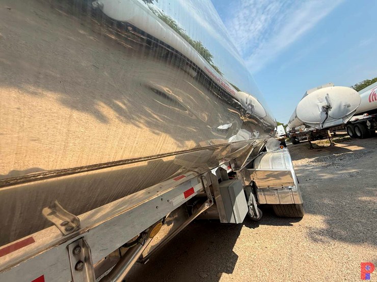 2019-heil-tank-image-9