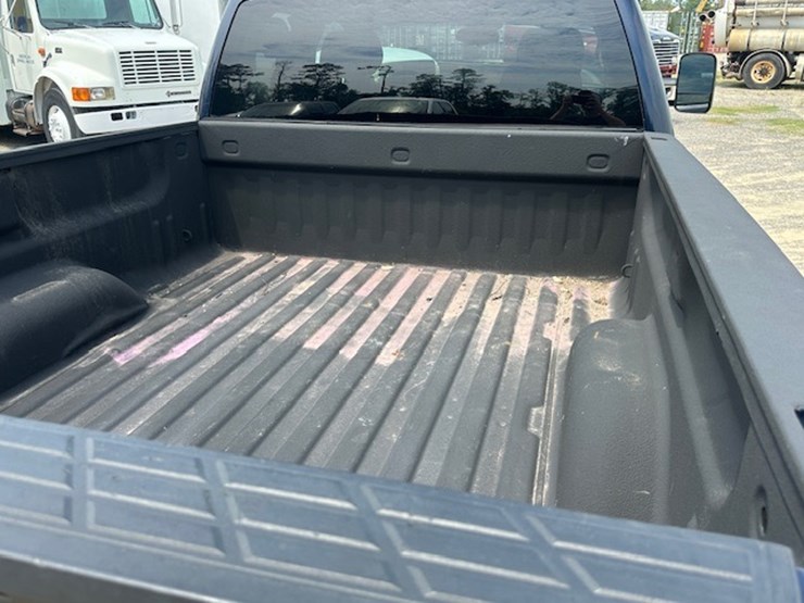 2010-chevrolet-silverado-image-9