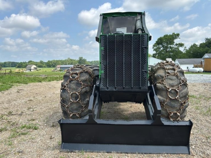 #411-•-2004-john-deere-548glll-skidder-image-8