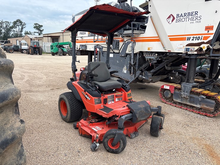 kubota-zd326-image-2