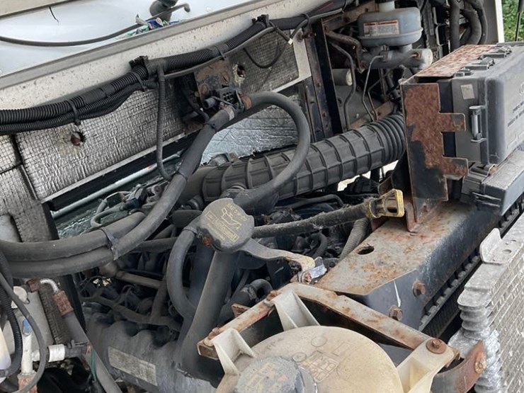 2012-ford-f59-image-18