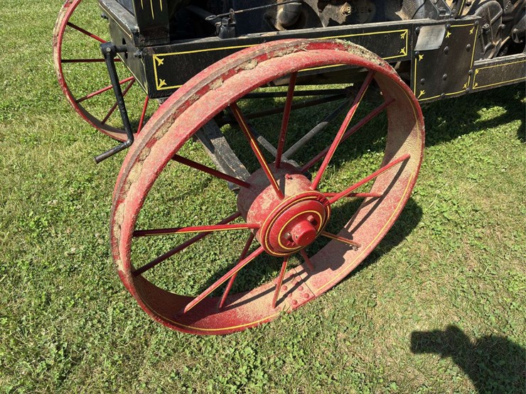 baker-22-40-tractor-image-7
