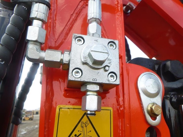 2025-tpm-16-hydraulic-excavator-image-12
