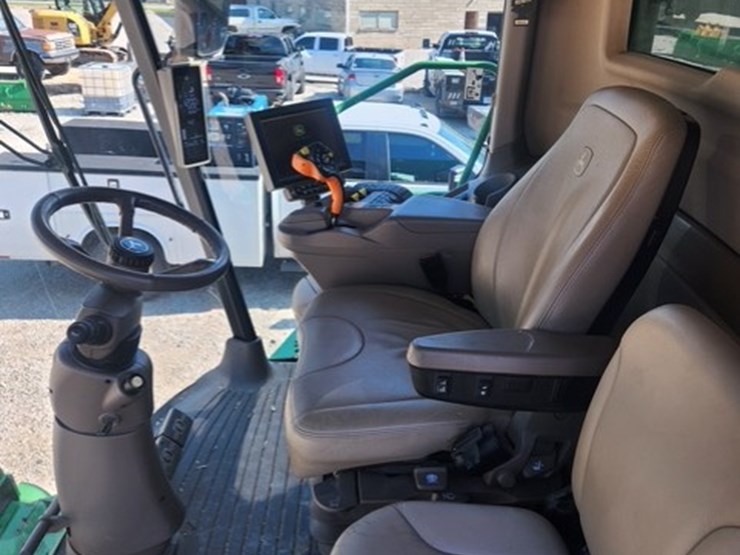 2019-john-deere-s790-image-12
